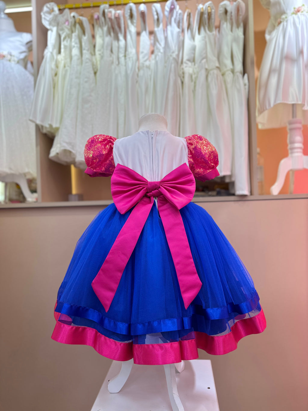 Vestido la casa de Gabby