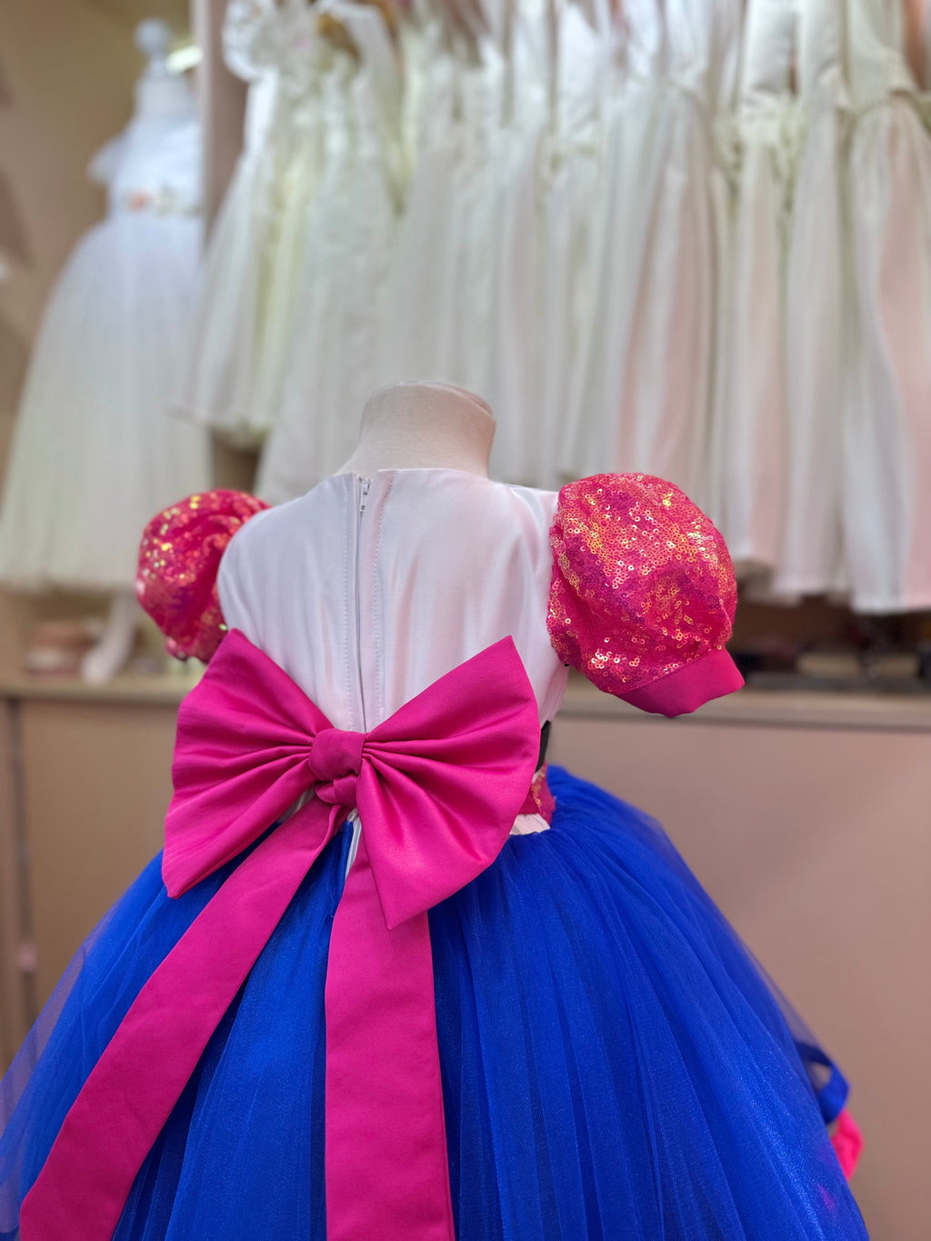 Vestido la casa de Gabby